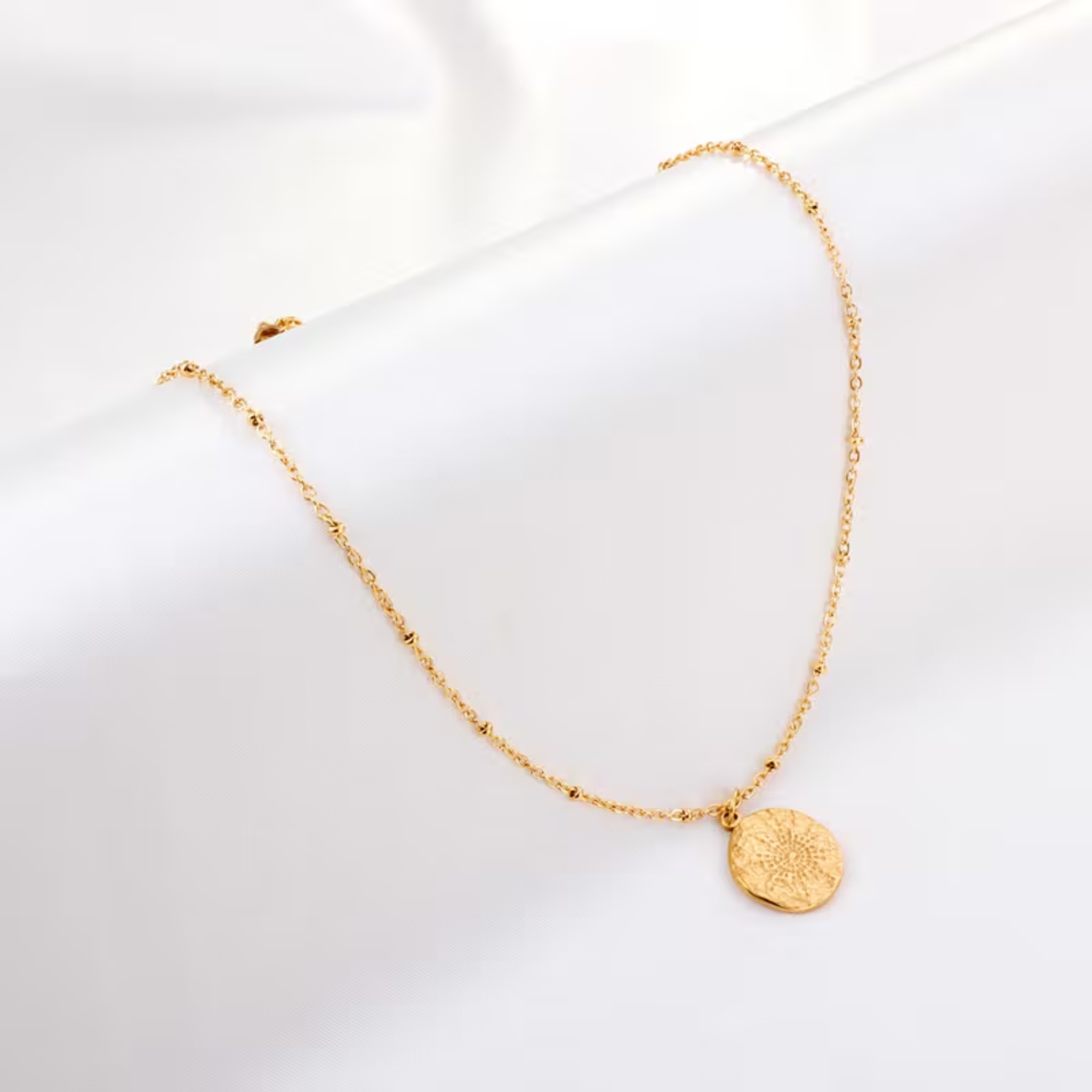 Solaris Hammered Coin Necklace – 18K Gold Plated Sunburst Pendant
